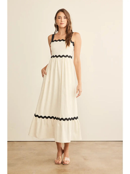 Contrast Wave Trim Maxi Dress with Smocked Back