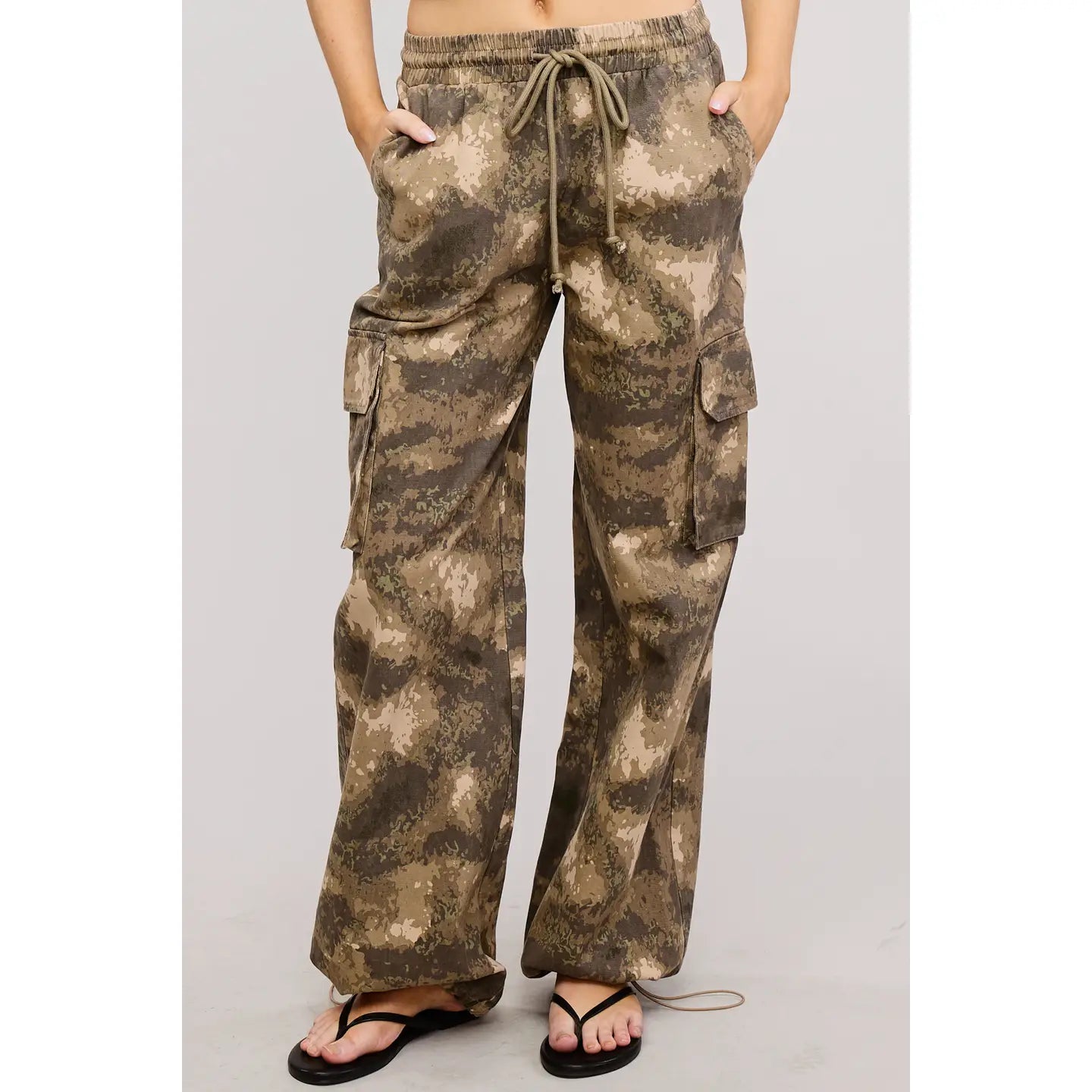 Camo Print Wide-Leg Cargo Pants with Drawstrings